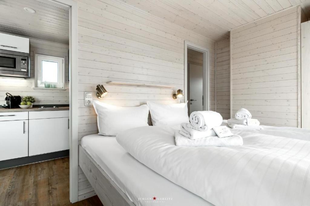 Hausboot Gluecksmomente Mit Dachterrasse In Schleswig Am Ostseefjord Schlei ภายนอก รูปภาพ